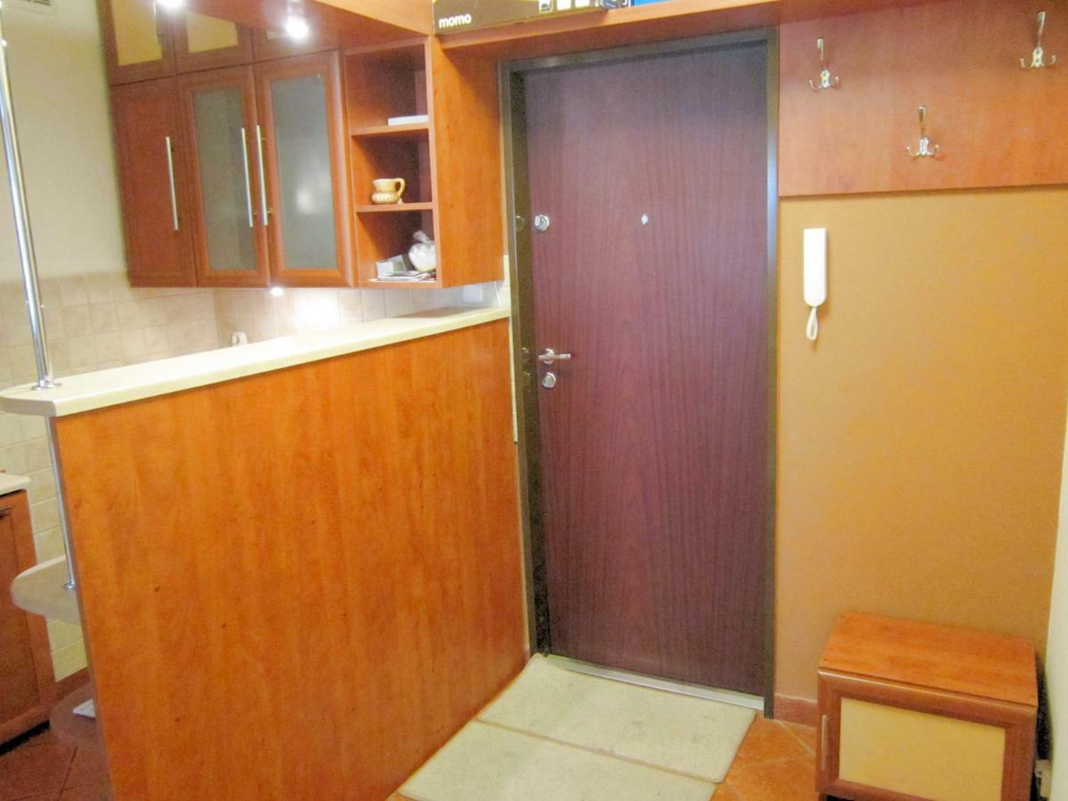 Przytulne I Atrakcyjne Mieszkanie Z Pelnym Wyposazeniem, Dwa Pokoje Skarżysko-Kamienna Exterior foto